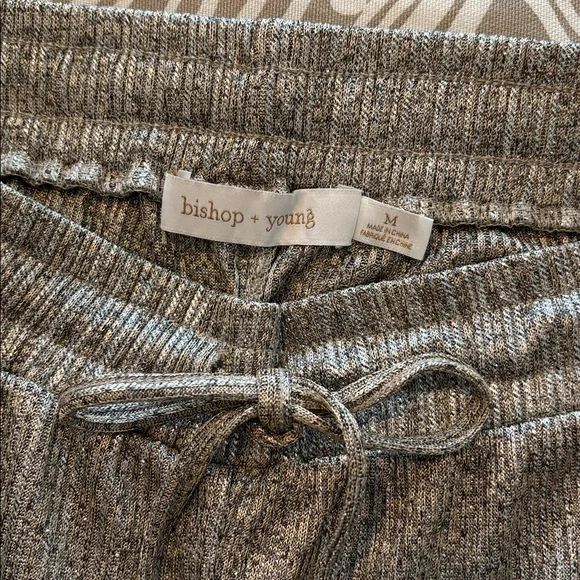 BISHOP & YOUNG gold glittery joggers - Picture 4 of 11